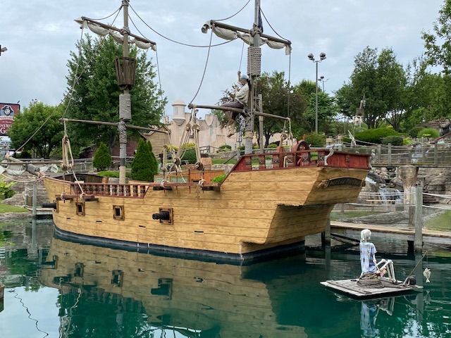 Pirate_s_Cove_Branson_Mo_Mini_Golf