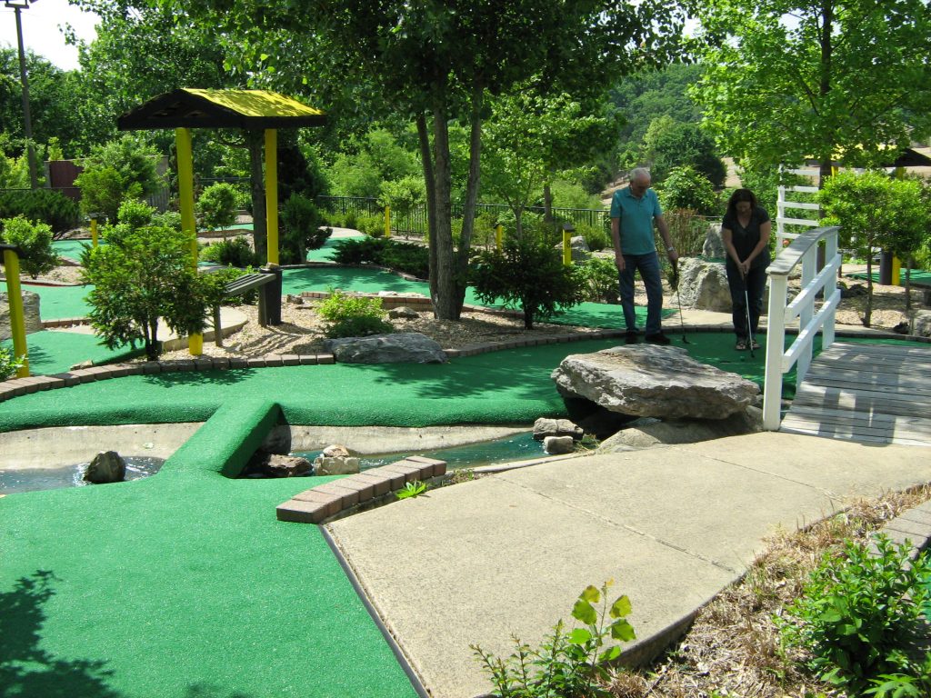 Best 10 Branson, Missouri MiniGolf Courses Indoor & Outdoor