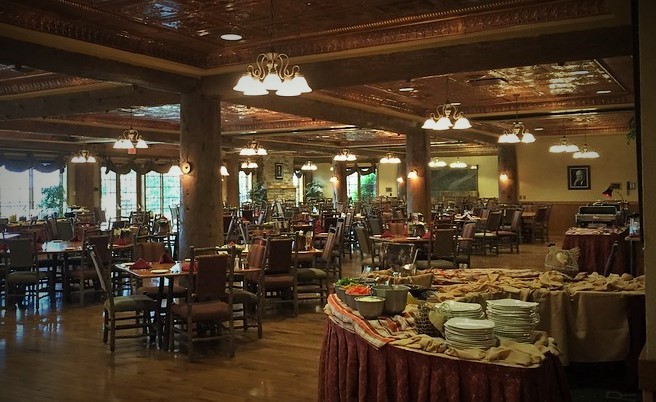 Keeter_Center_Dobyns_Dining_Room_College_of_the_ozarks_missouri_restaurants